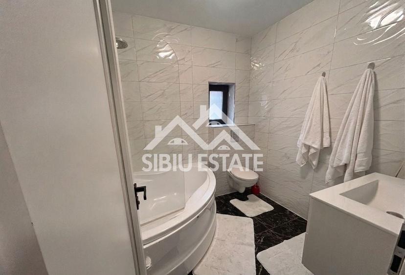 Casă individuală cu 3 camere cu Canalizare în Săcădate