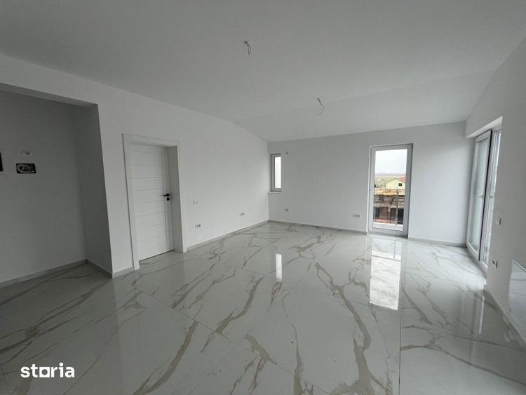 Apartament cu 3 camere decomandat în Șagului