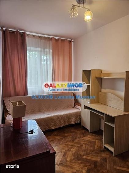 Vanzare apartament 3 camere semidecomandat Targoviste Micro 9 - 10