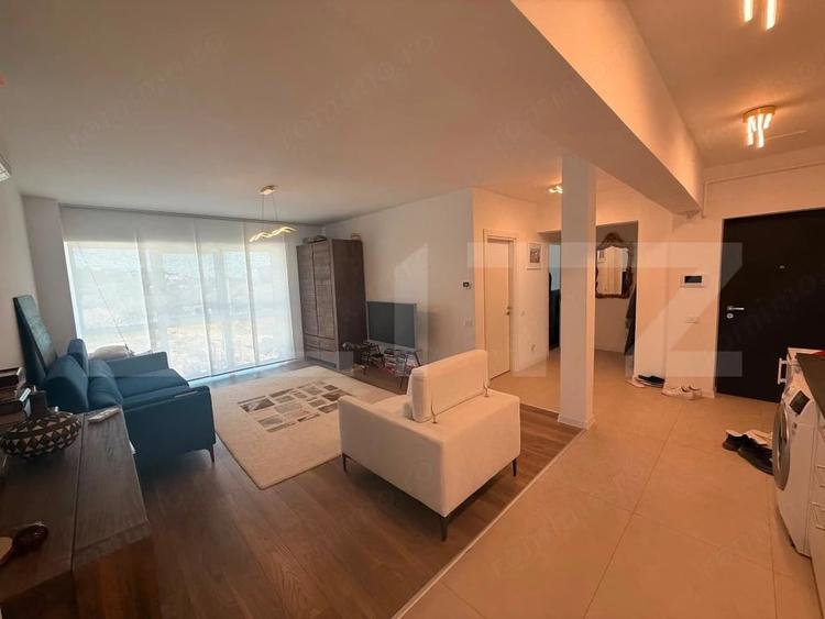 Apartament cu 2 camere semidecomandat în Aroneanu