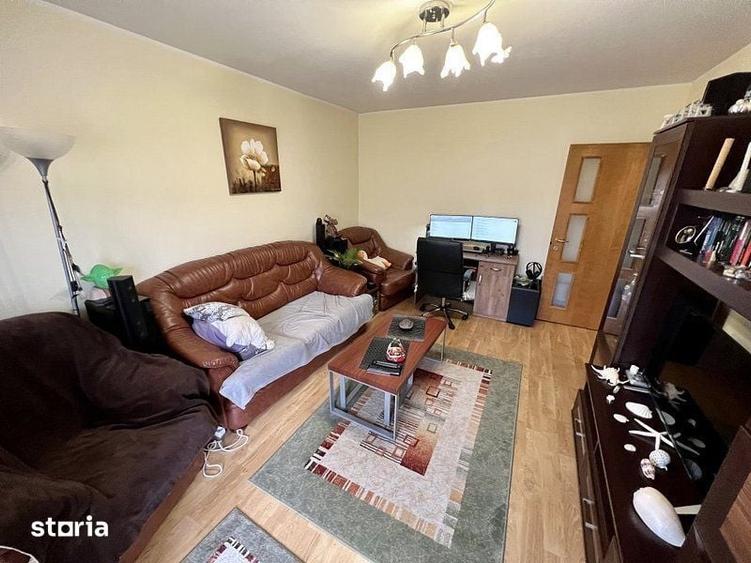Apartament cu 2 camere decomandat în Astra