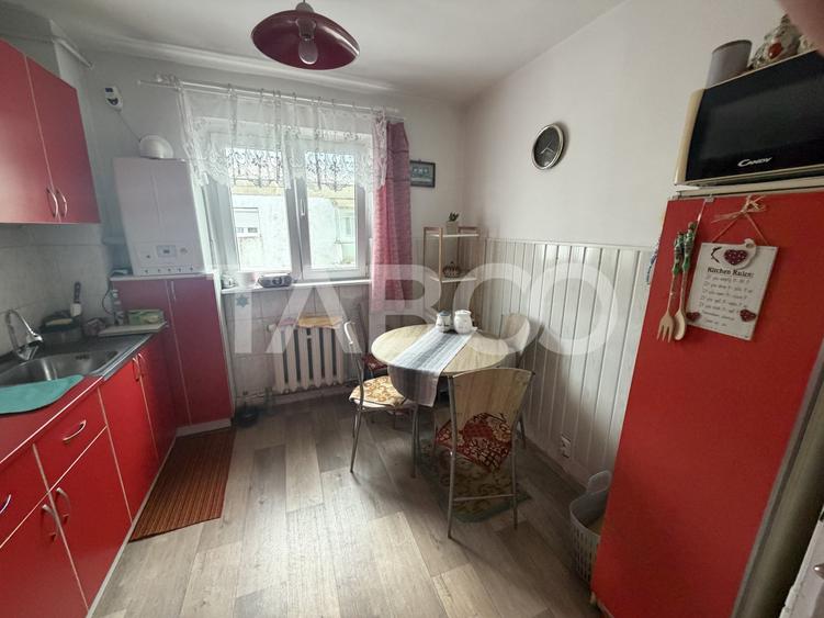 Apartament cu 2 camere semidecomandat, mobilat în Făgăraș