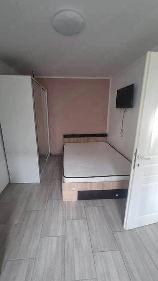 Apartament cu 2 camere semidecomandat în Km 4