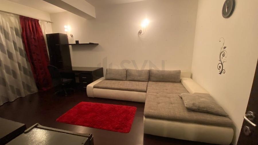Casă individuală cu 5 camere cu Canalizare în Central