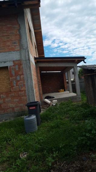 Casă cu 4 camere în Central