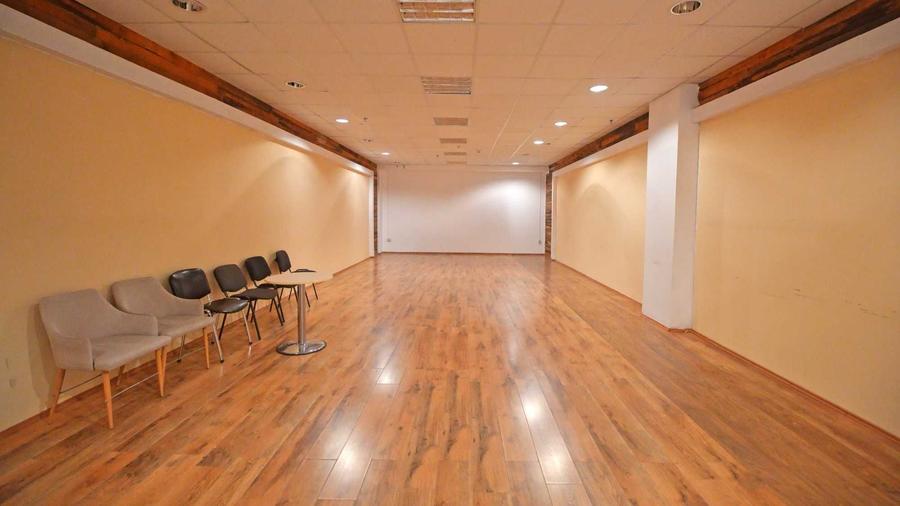 Spațiu comercial, de 100 mp, în Central