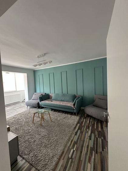 Apartament cu 2 camere decomandat în Central