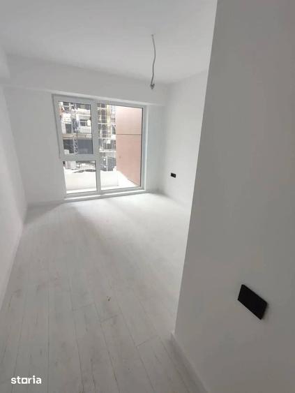 Apartament cu 2 camere decomandat în Industriilor
