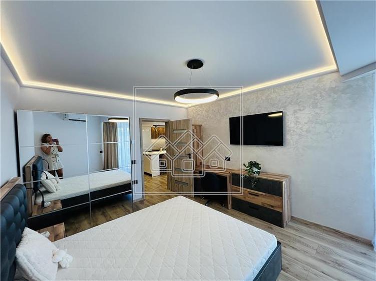 Apartament cu 2 camere decomandat în Exterior Sud