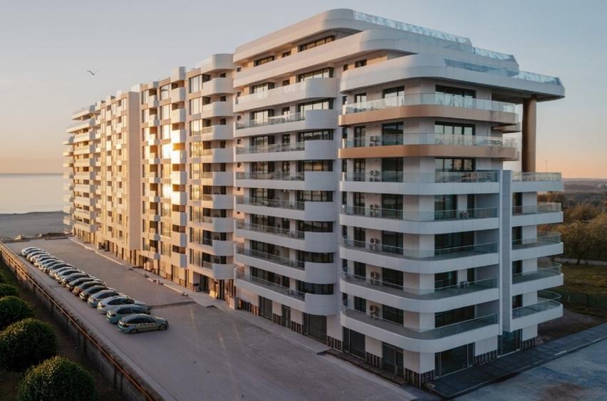 Apartament cu 2 camere semidecomandat, mobilat în Nord