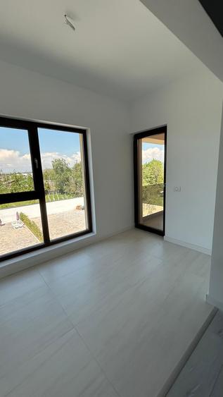 Apartament cu 2 camere semidecomandat în Găgeni