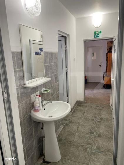 Spațiu comercial, de 78 mp, în Valea
