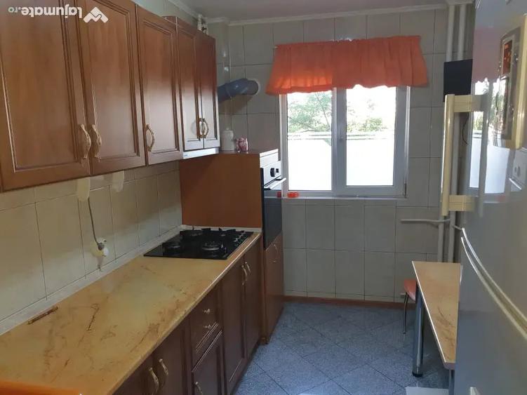 Apartament cu 2 camere decomandat în Titan