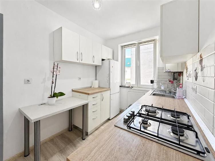 Apartament cu 2 camere decomandat, mobilat în Hipodrom 3