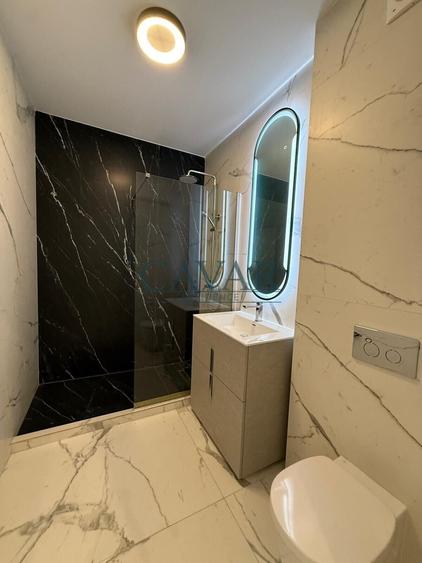 Apartament cu 3 camere decomandat în Olteniței