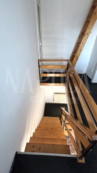 Duplex cu 5 camere cu Teren 300 Mp în Mărăști