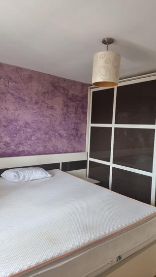 Apartament cu 3 camere decomandat în Libertății