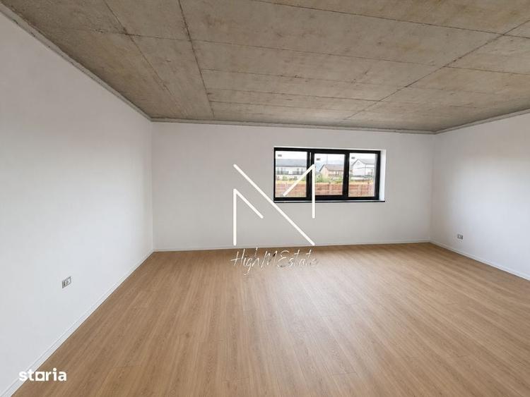 Casă cu 4 camere în Noua