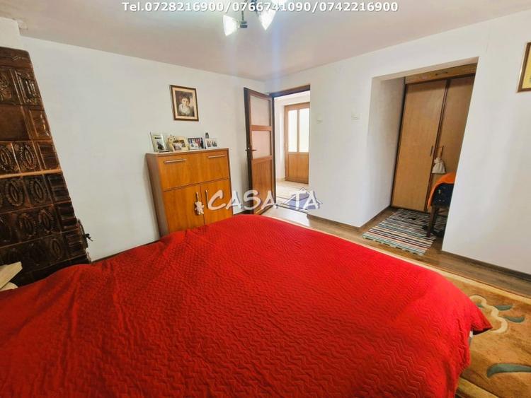 Casă individuală cu 2 camere cu Teren 3467 Mp în Urechești