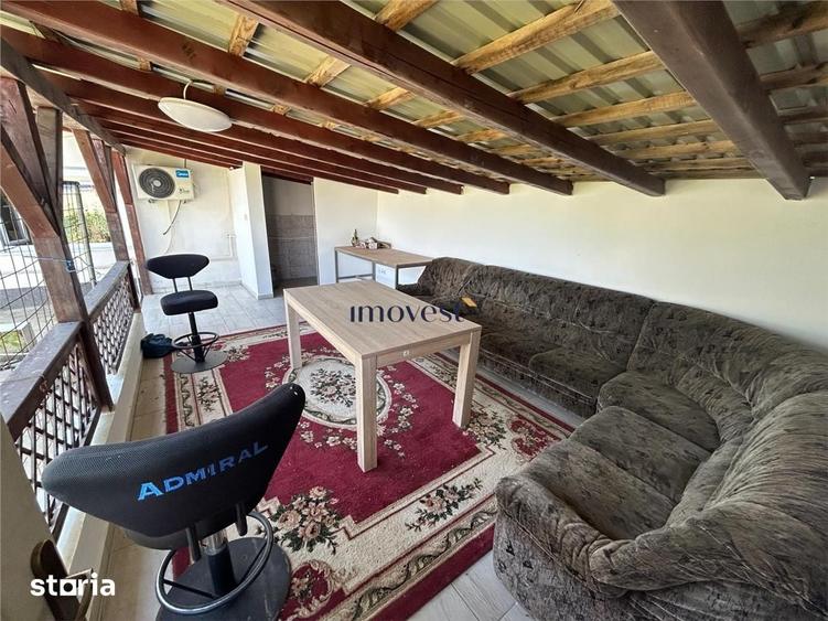 Casă cu 6 camere cu Teren 900 Mp în Vetiș