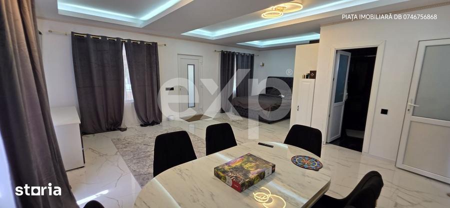 Casă cu 6 camere cu Teren 1438 Mp în Răcari