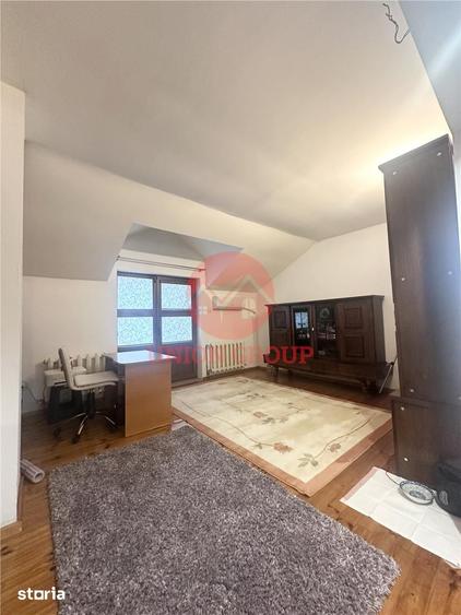 Casa Spatioasa cu Teren de 1000 mp | Poiana - 2