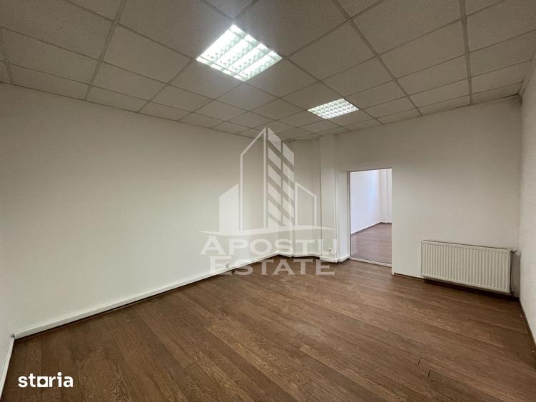 Spațiu comercial, de 222 mp, în Neptun