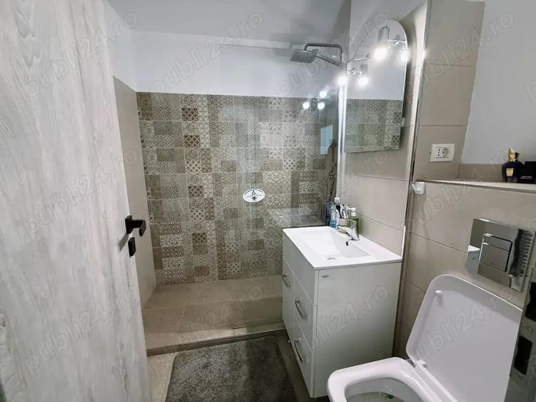 Apartament cu 3 camere decomandat în Popa Șapcă