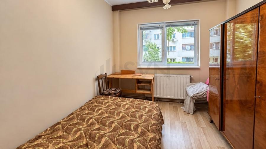 Apartament cu 3 camere decomandat, mobilat în Titan