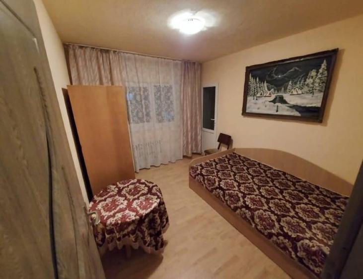 Apartament cu 3 camere decomandat, mobilat în Independenței
