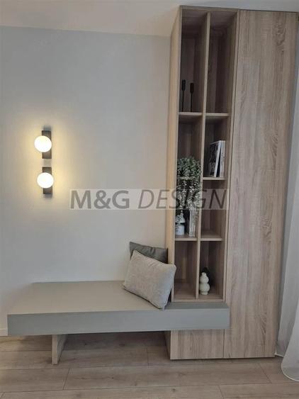 Apartament cu 3 camere semidecomandat în Circumvalațiunii