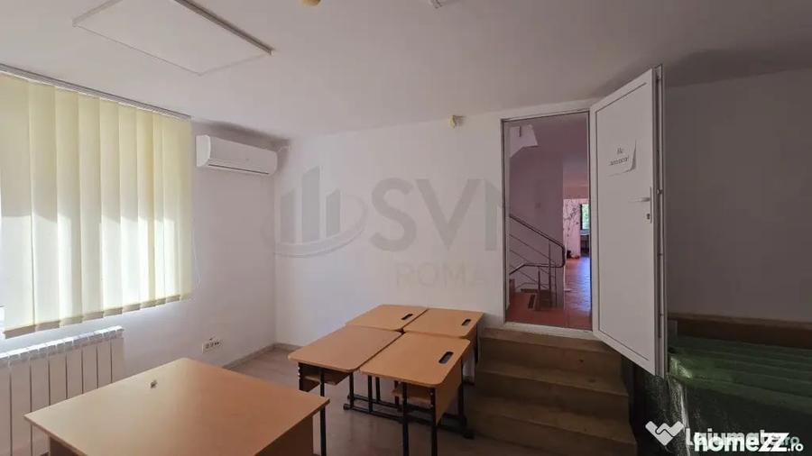 Casă cu 13 camere cu Teren 250 Mp în Titulescu