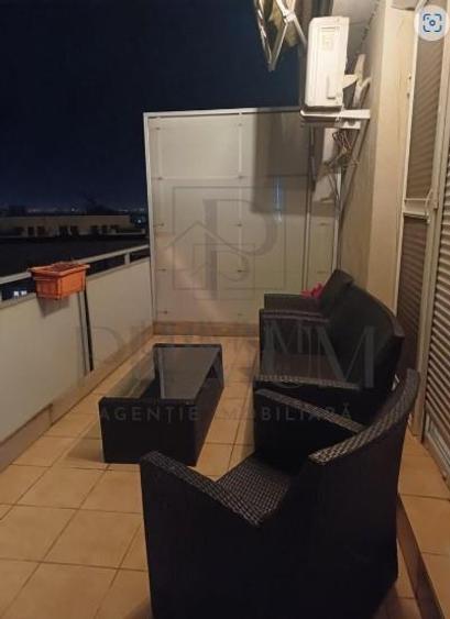 Apartament cu 2 camere decomandat, mobilat în Aradului