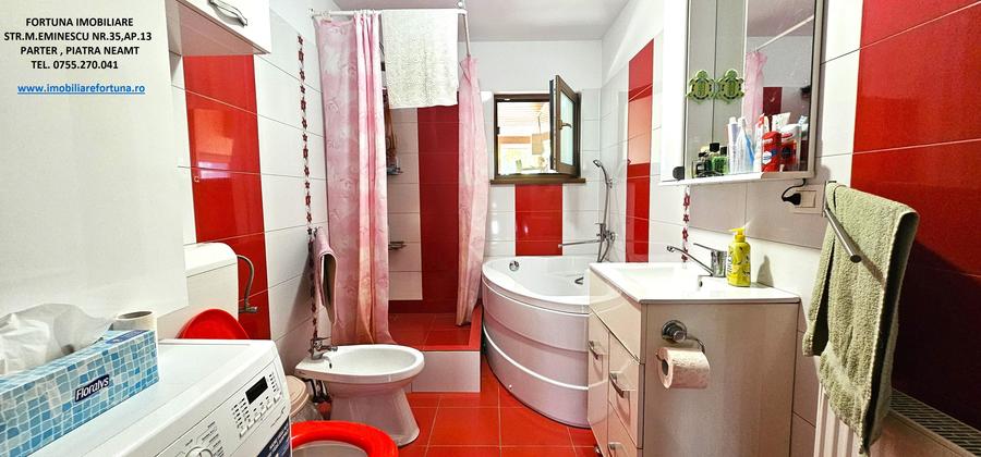 Casă cu 6 camere cu Teren 1059 Mp în Exterior Sud