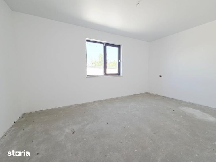 Casă cu 4 camere cu Teren 450 Mp în Vânători