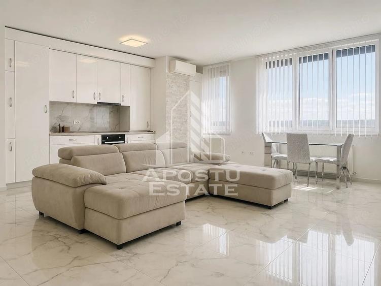 Apartament cu 2 camere decomandat în Polivalentă