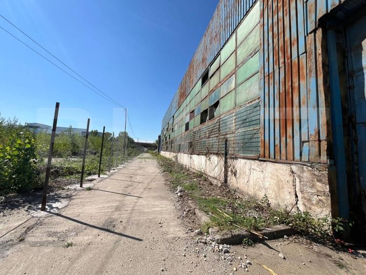 Spațiu industrial, de 1,000 mp, în Centură
