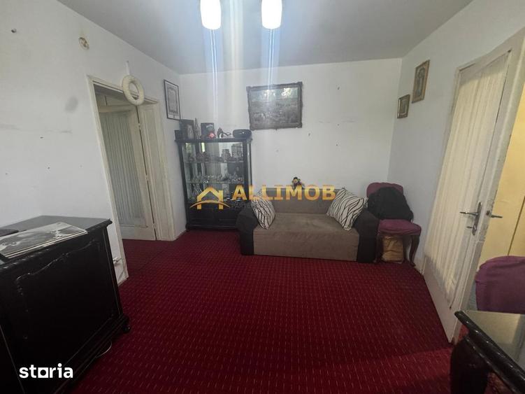 Apartament cu 2 camere semidecomandat în Democrației