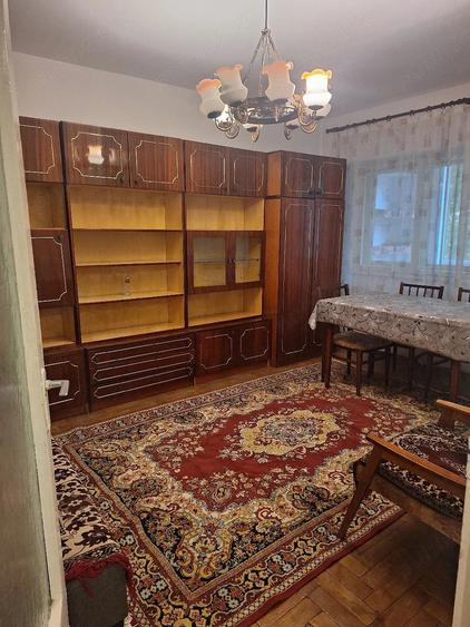 Apartament cu 2 camere decomandat în Decebal