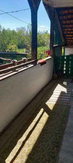 Proprietar vand casa cu teren 2.200 mp in sat Pescari (jud. Arad) - 1