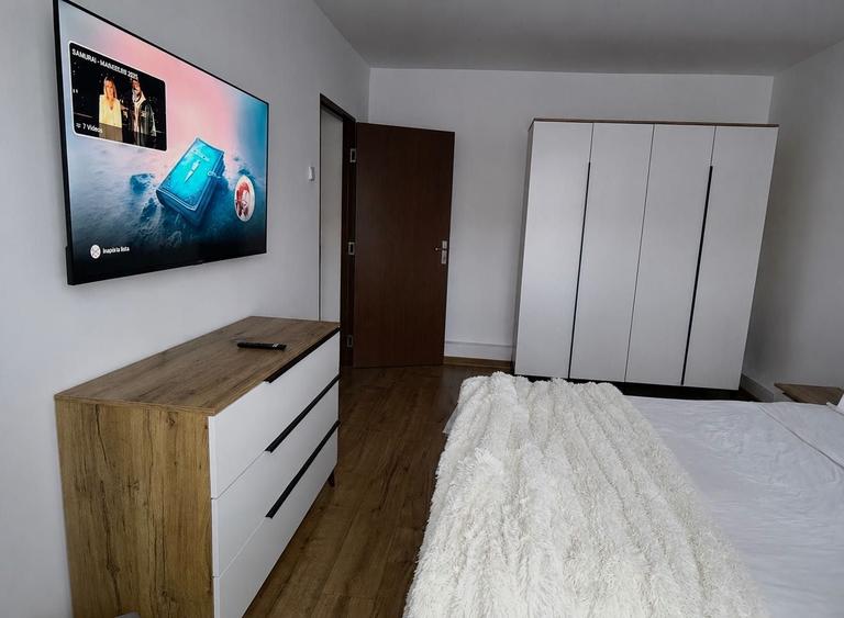 Apartament cu 2 camere decomandat în Central