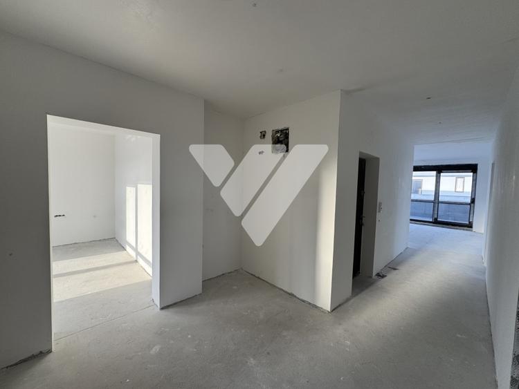 Penthouse cu 4 camere decomandat în Mihai Viteazul