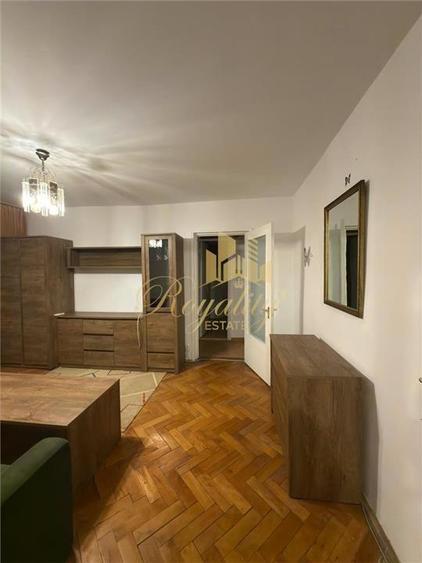 Apartament cu 2 camere semidecomandat, mobilat în Complex Studențesc