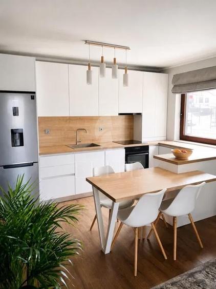 Apartament cu 3 camere semidecomandat, mobilat în Zorilor