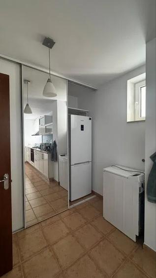 Apartament cu 3 camere decomandat, mobilat în Vatra Luminoasă