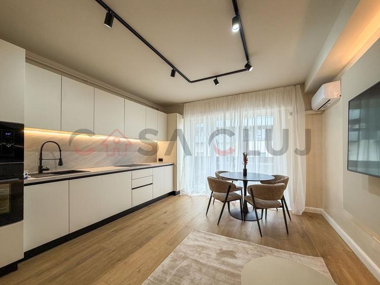 Apartament cu 2 camere semidecomandat, mobilat în Central