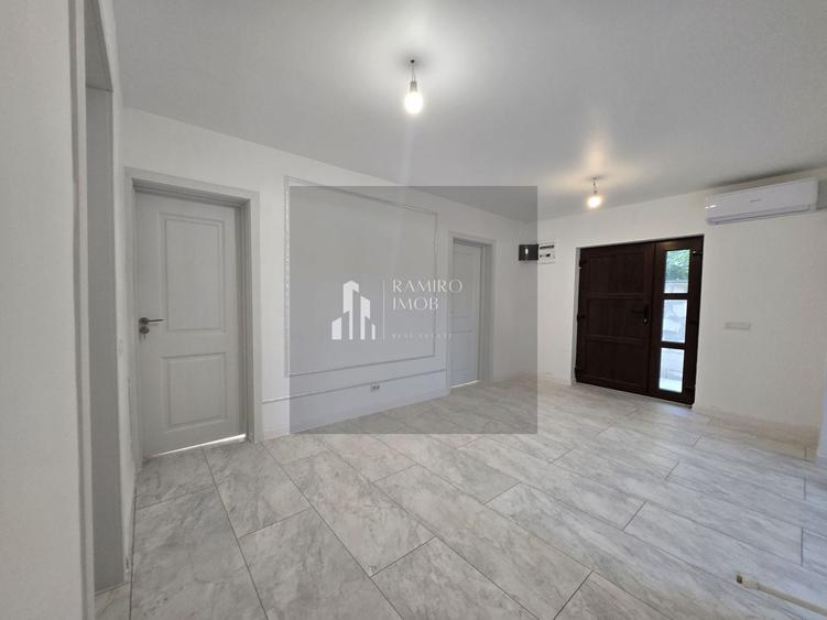 Casă individuală cu 6 camere cu Canalizare în Nord-Est