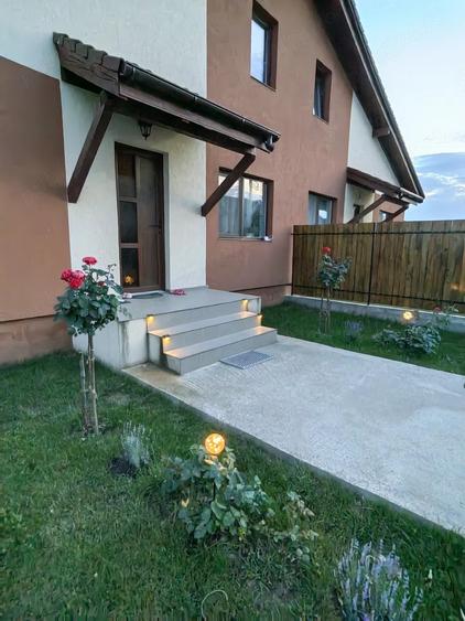 Casă cu 4 camere cu Teren 311 Mp în Moșnița Nouă