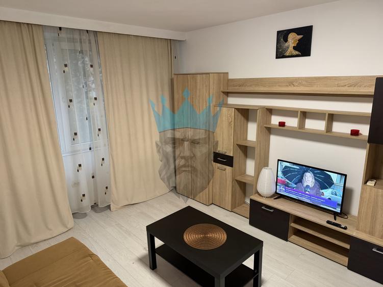 Apartament cu 2 camere semidecomandat, mobilat în Iancului