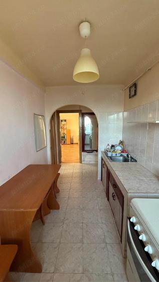 Apartament cu 2 camere decomandat în Cartierul Traian